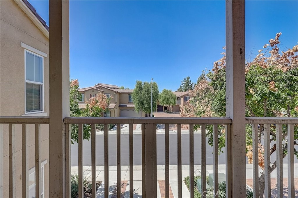 3115 N Sunrise Court