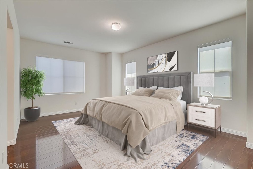3115 N Sunrise Court