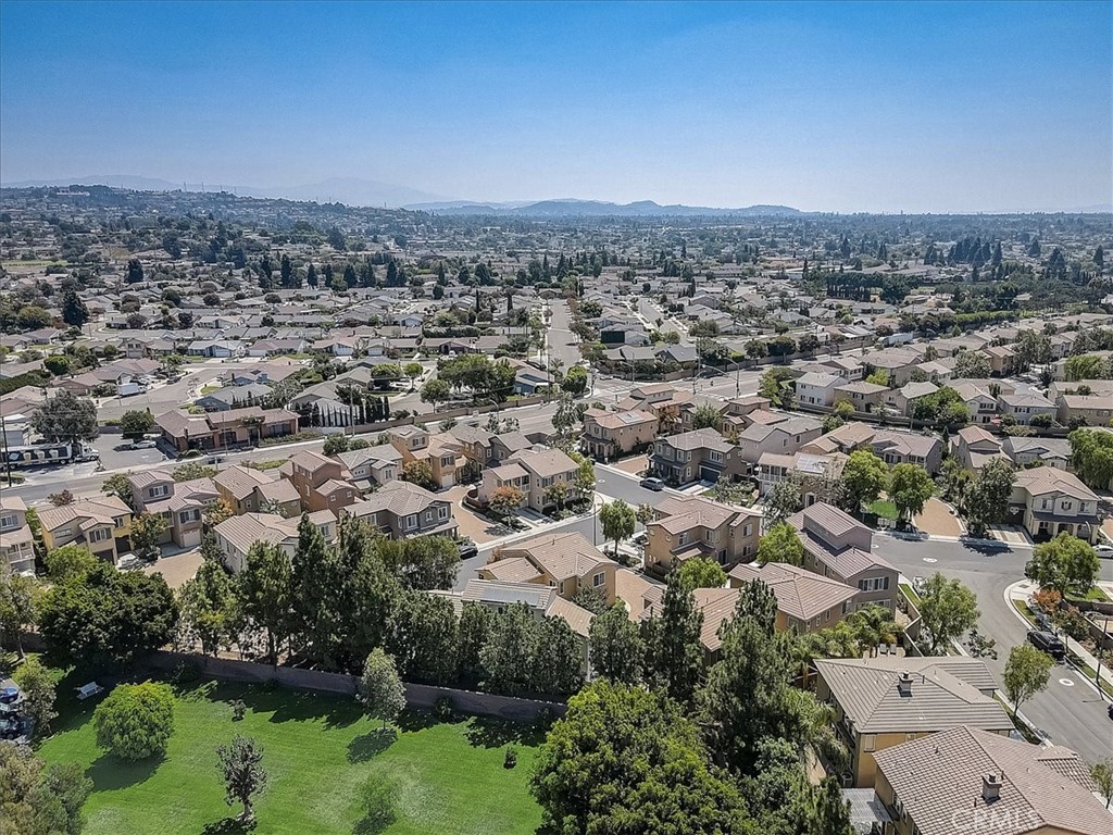 3115 N Sunrise Court