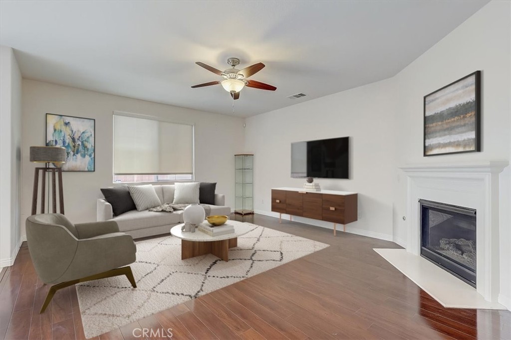 3115 N Sunrise Court