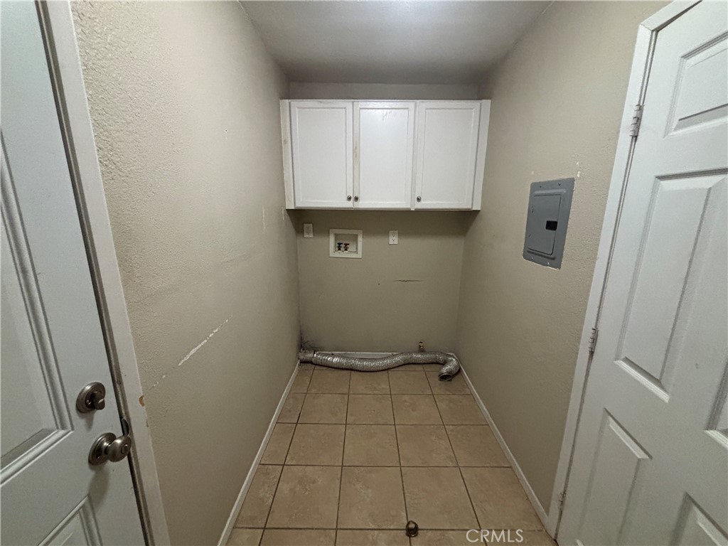 810 E Silva Street