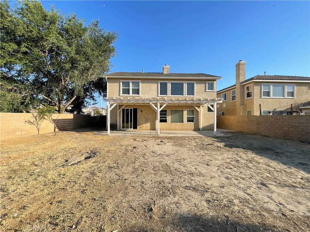 3141 E Avenue J14