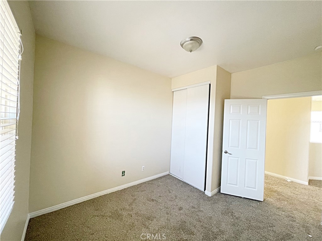 3141 E Avenue J14
