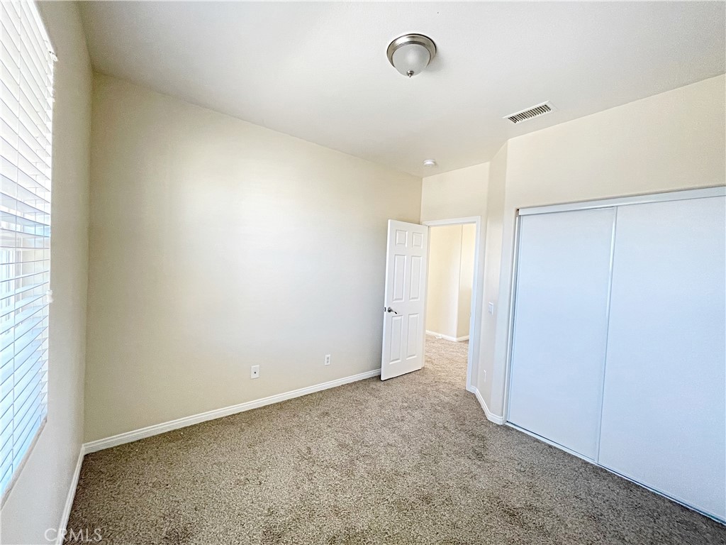 3141 E Avenue J14