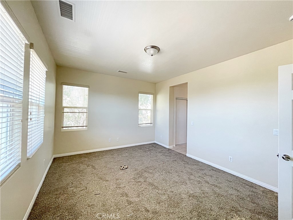 3141 E Avenue J14