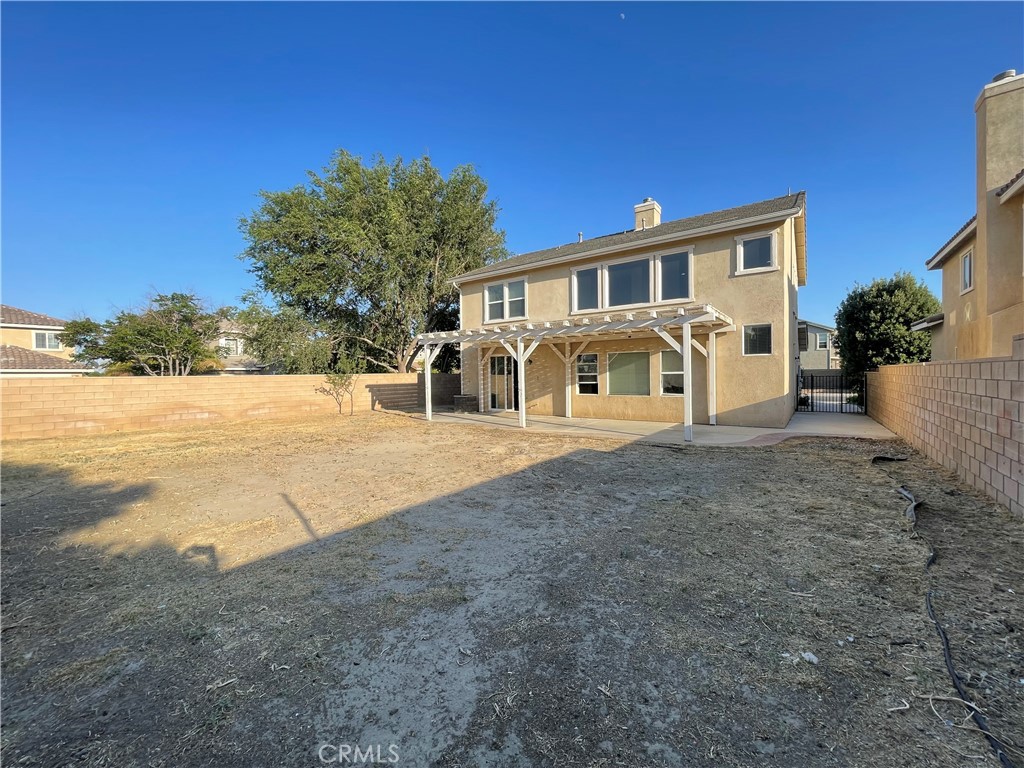 3141 E Avenue J14