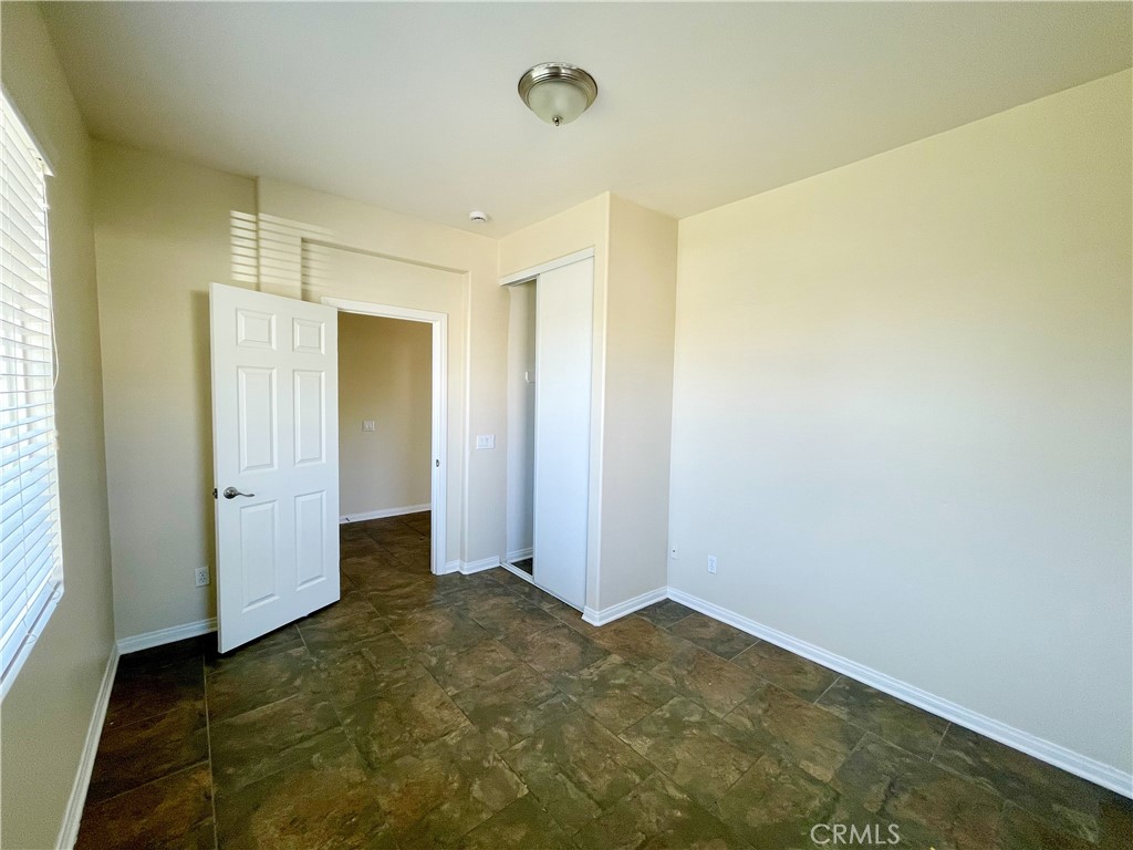 3141 E Avenue J14