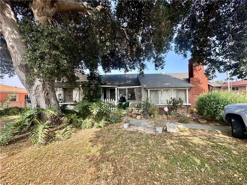 1533 Vanderwell Avenue