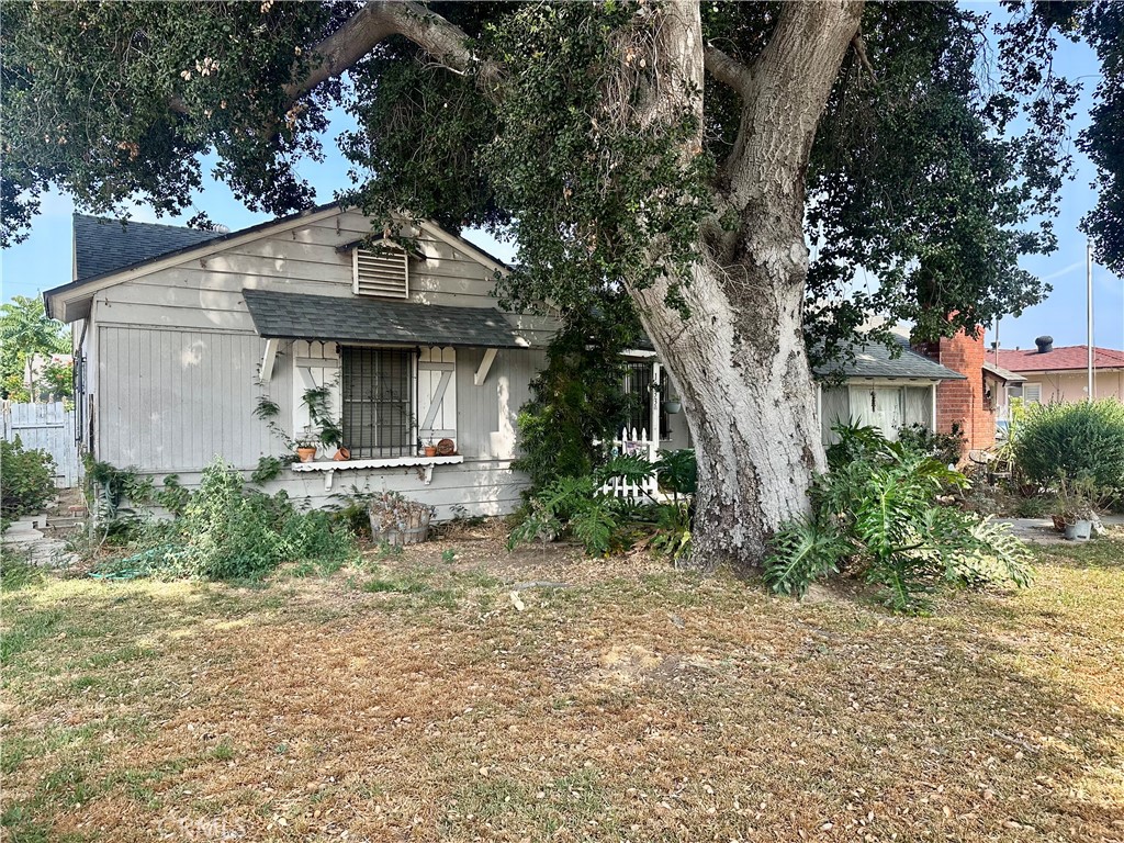 1533 Vanderwell Avenue