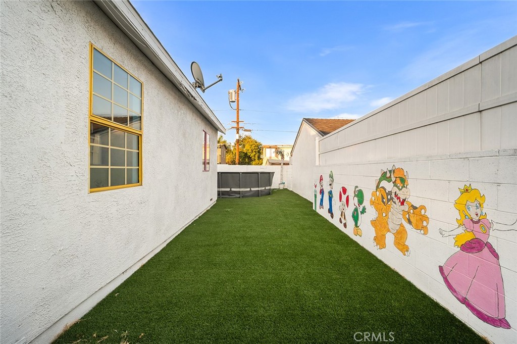 7032 Stansbury Avenue