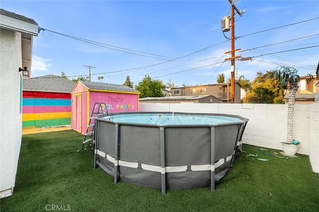 7032 Stansbury Avenue