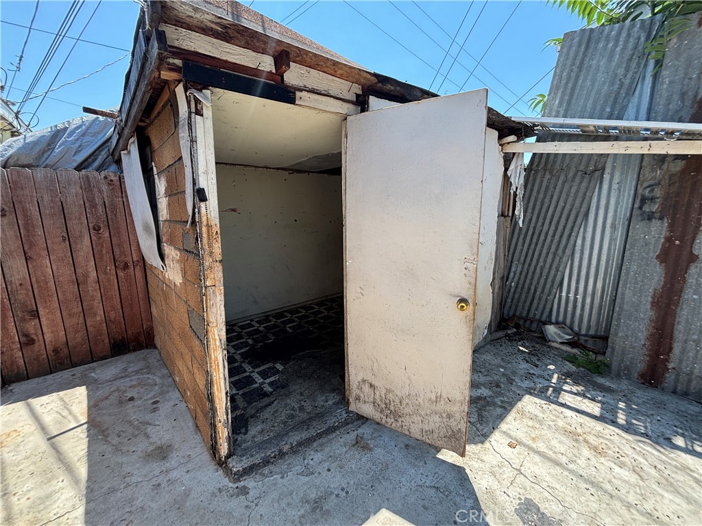 22429 Ibex Avenue