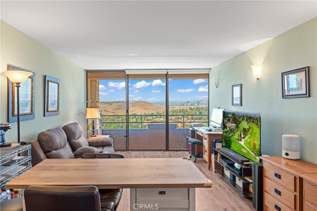 24055 W Paseo Del Lago 901