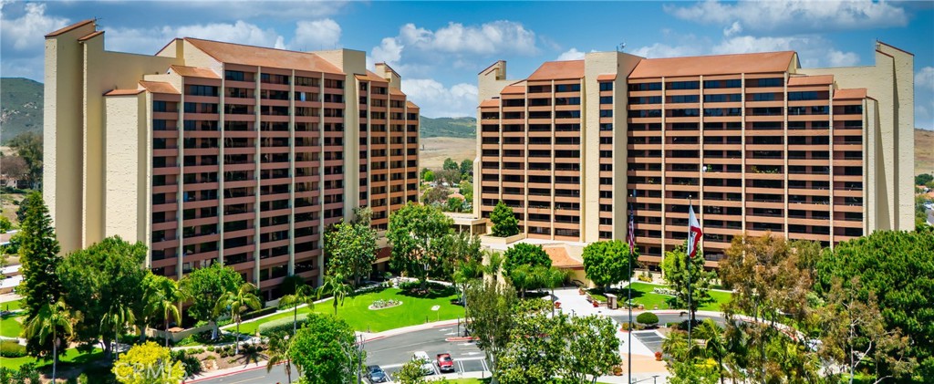 24055 W Paseo Del Lago 901