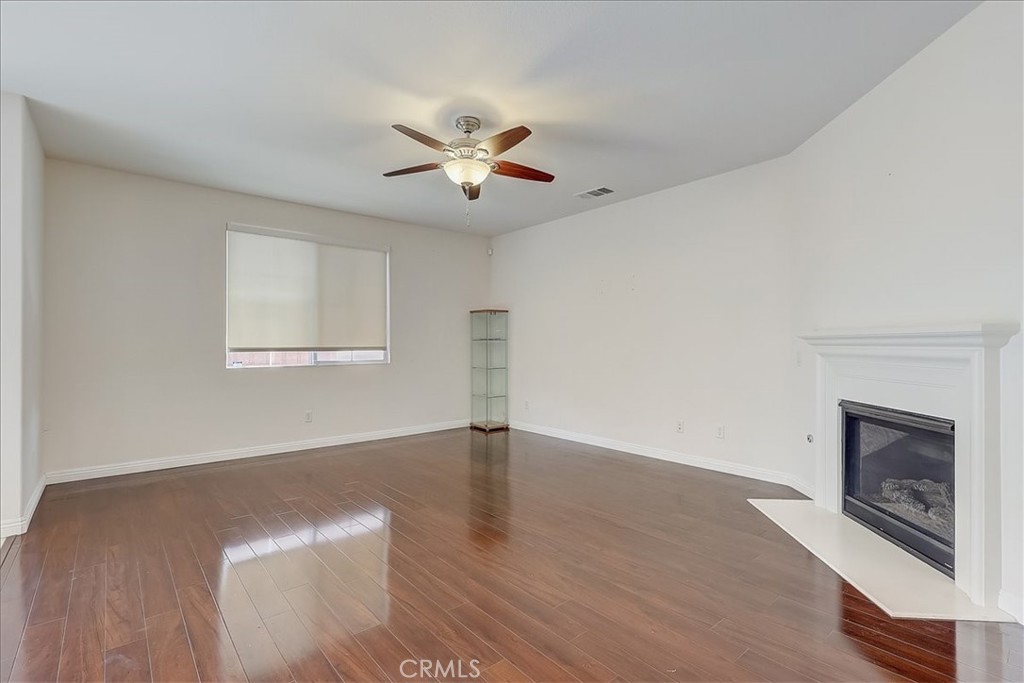 3115 N Sunrise Court