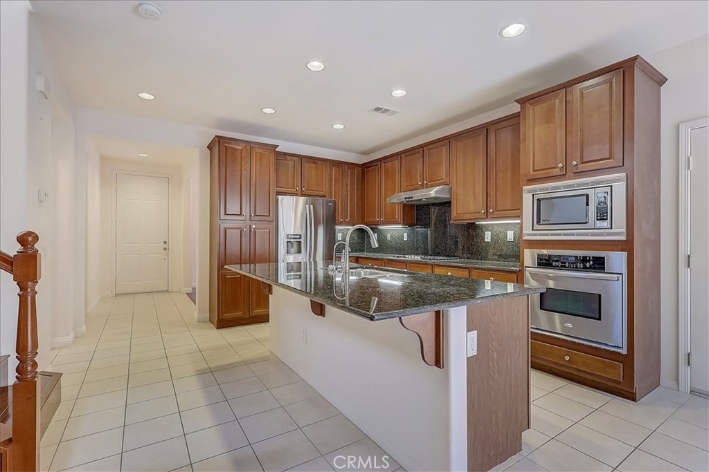 3115 N Sunrise Court