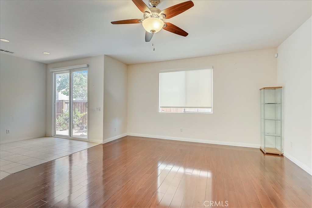 3115 N Sunrise Court