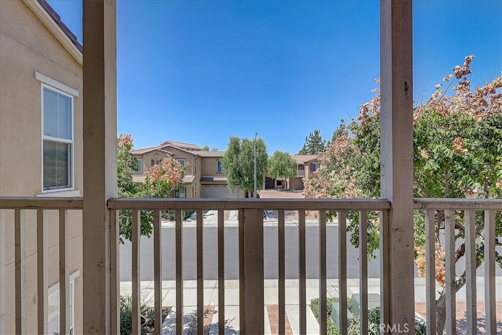 3115 N Sunrise Court