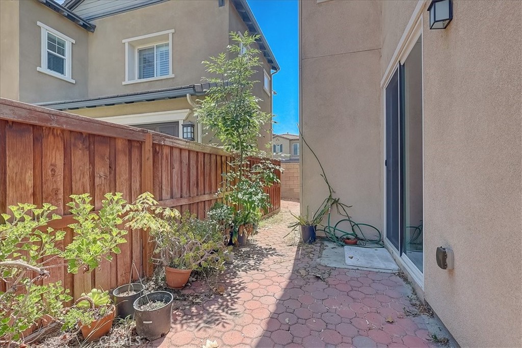 3115 N Sunrise Court