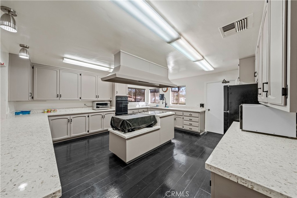 13381 Magnolia Avenue 172