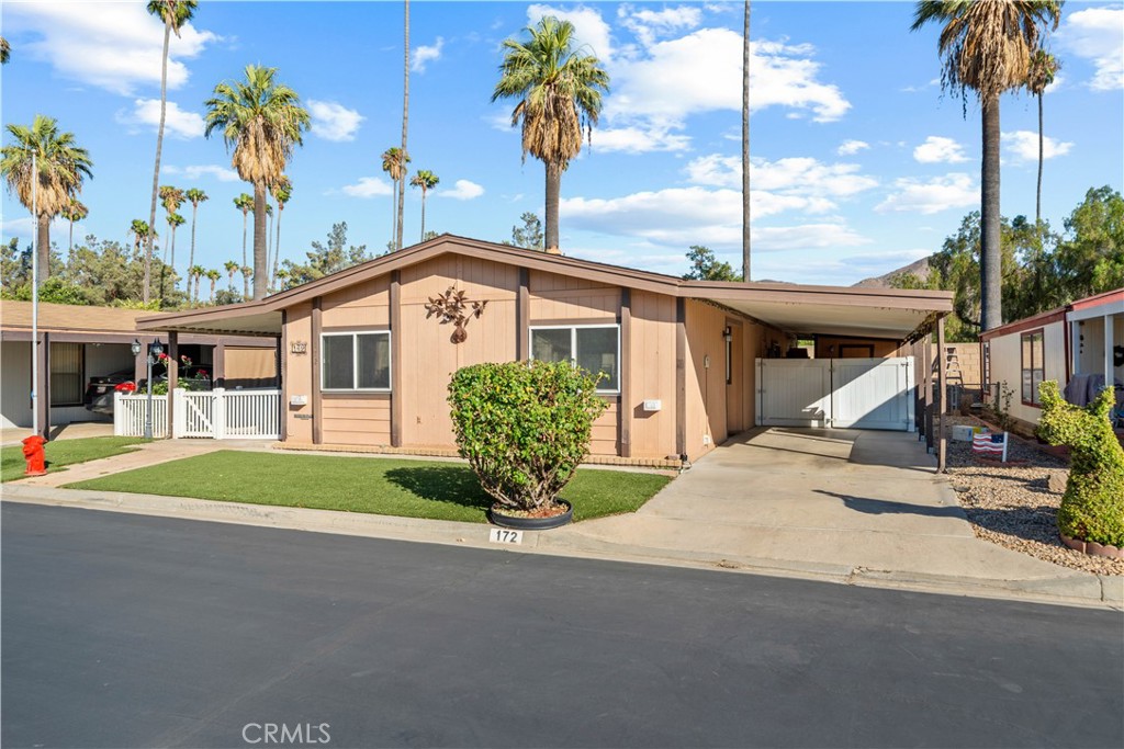 13381 Magnolia Avenue 172