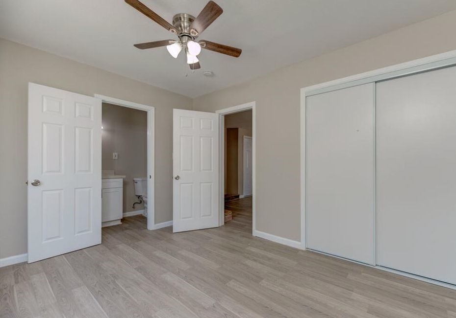 542 W 105th Street