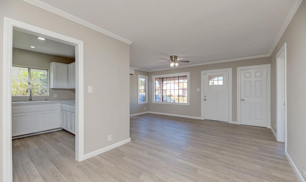 542 W 105th Street