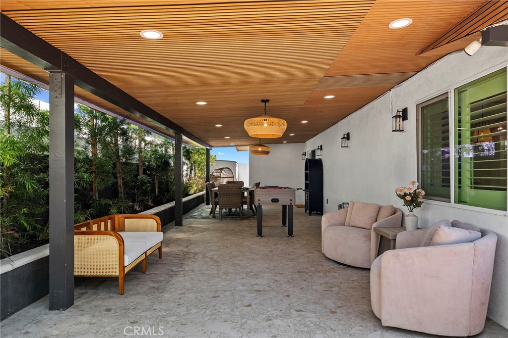 9841 Lullaby Lane