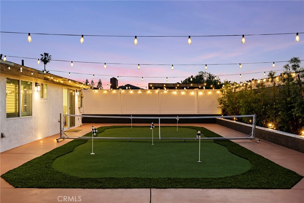 9841 Lullaby Lane
