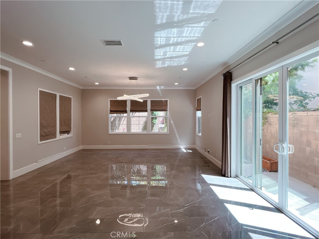 210 Parkwood