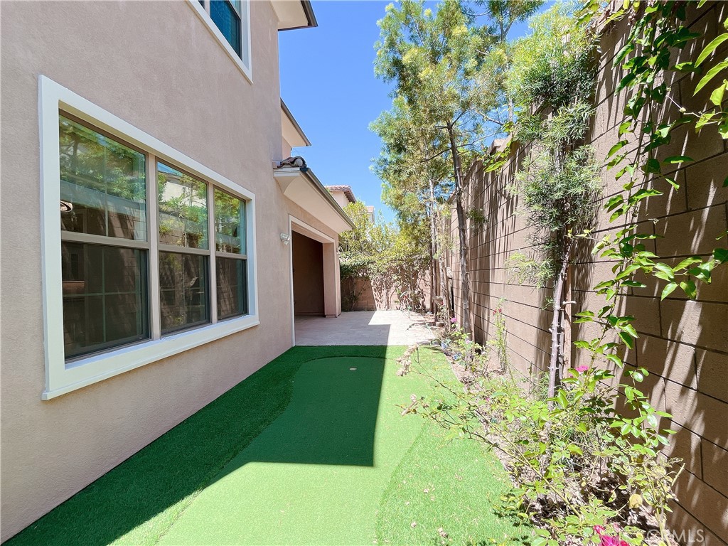 210 Parkwood