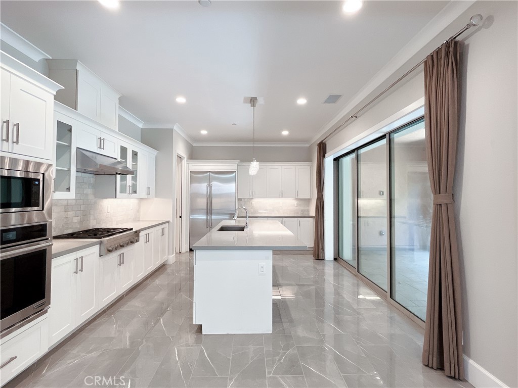 210 Parkwood