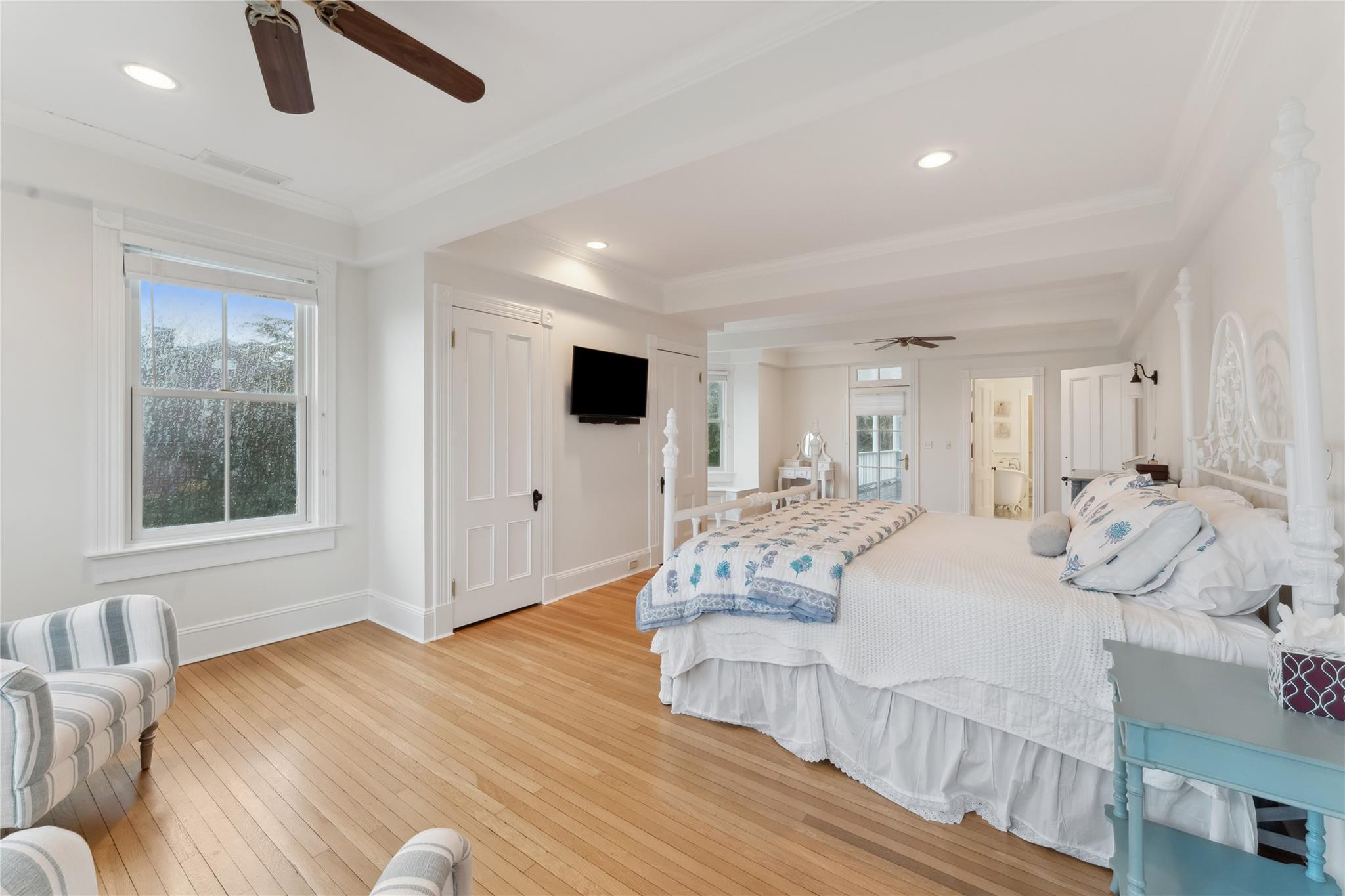 127 Senix Avenue