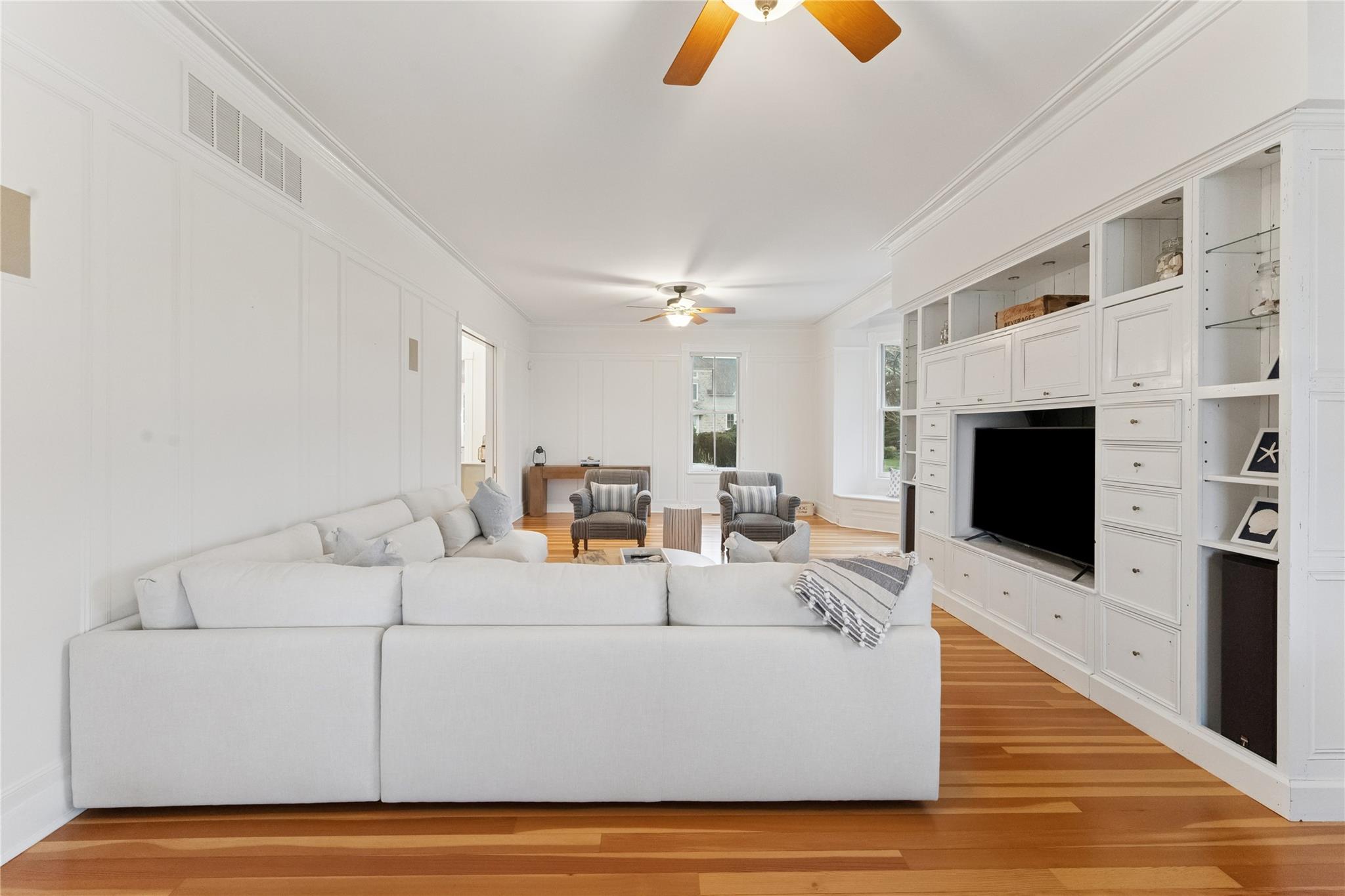 127 Senix Avenue