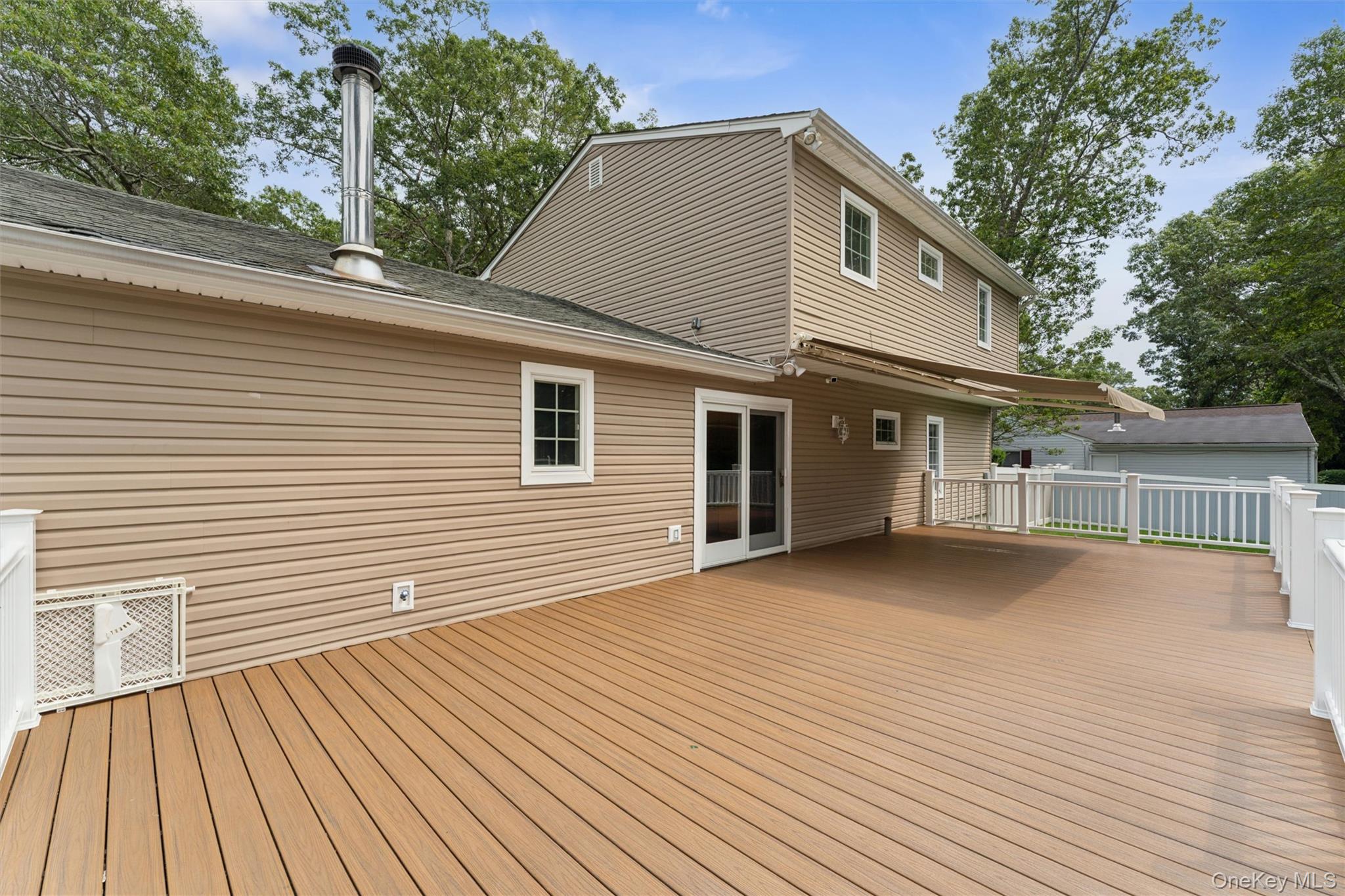 28 Trainor Ave