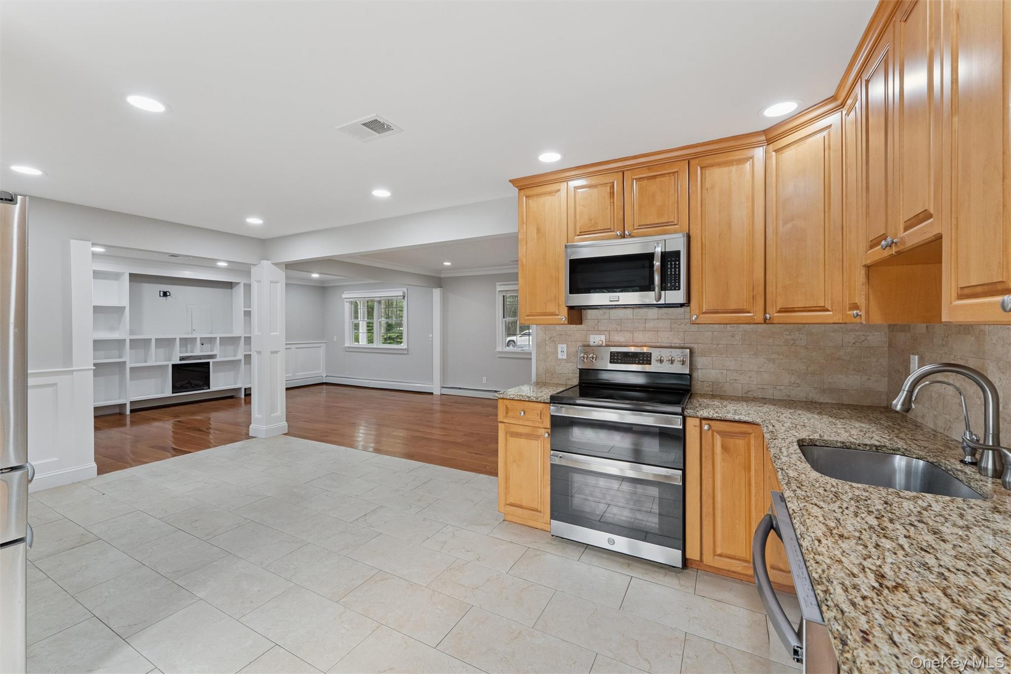 28 Trainor Ave
