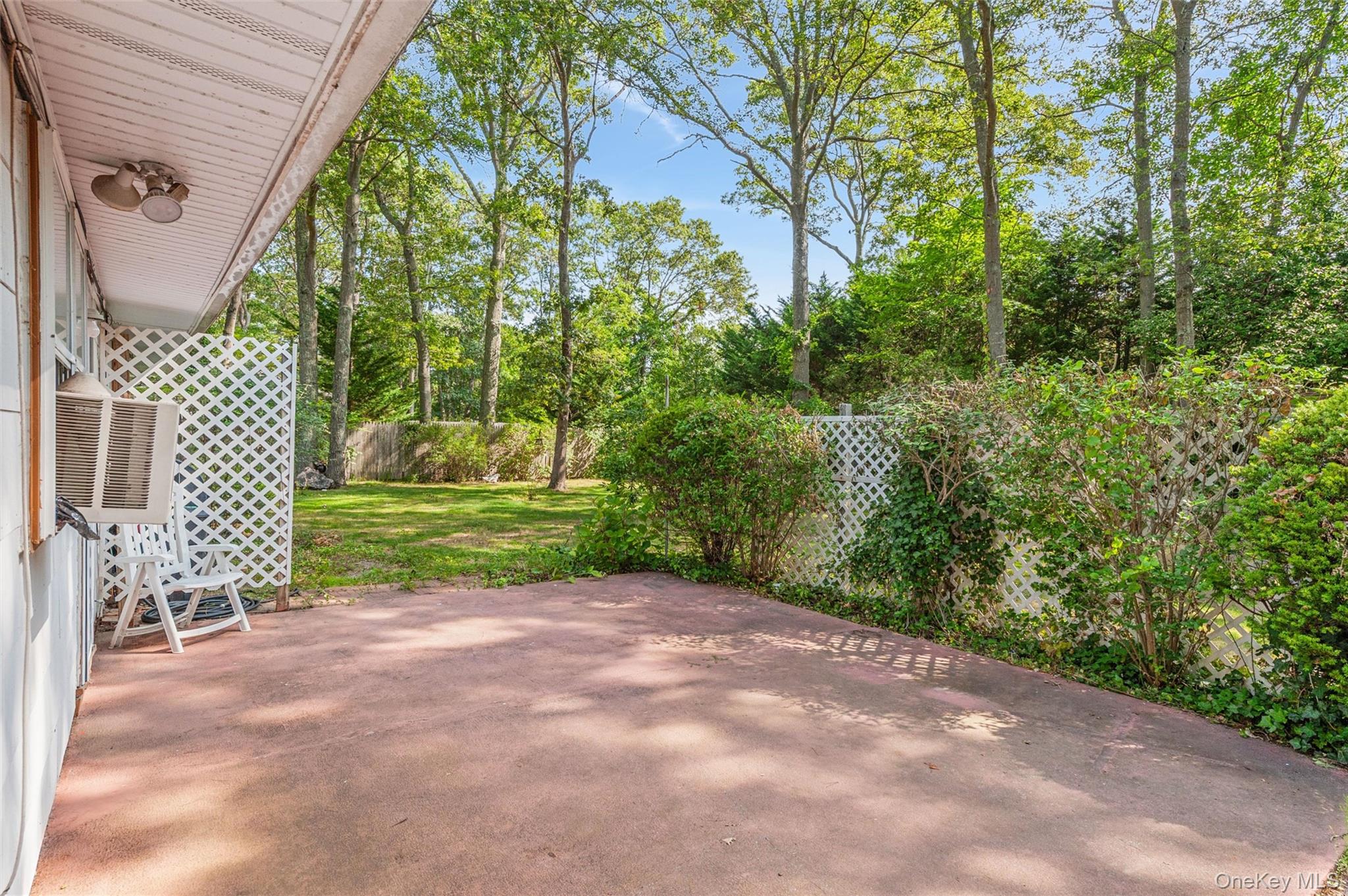 225 Chichestaer Ave