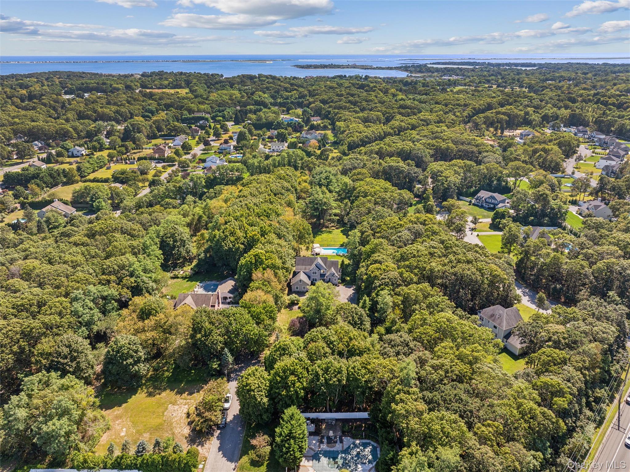 154 Montauk Hwy Highway