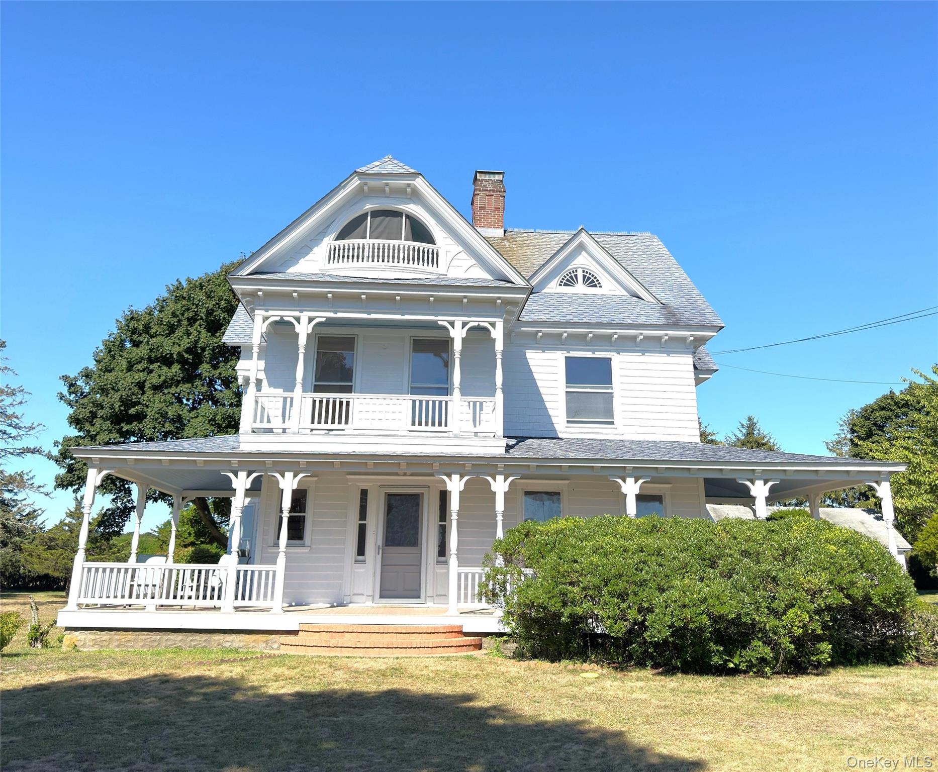 63 S Bay Ave