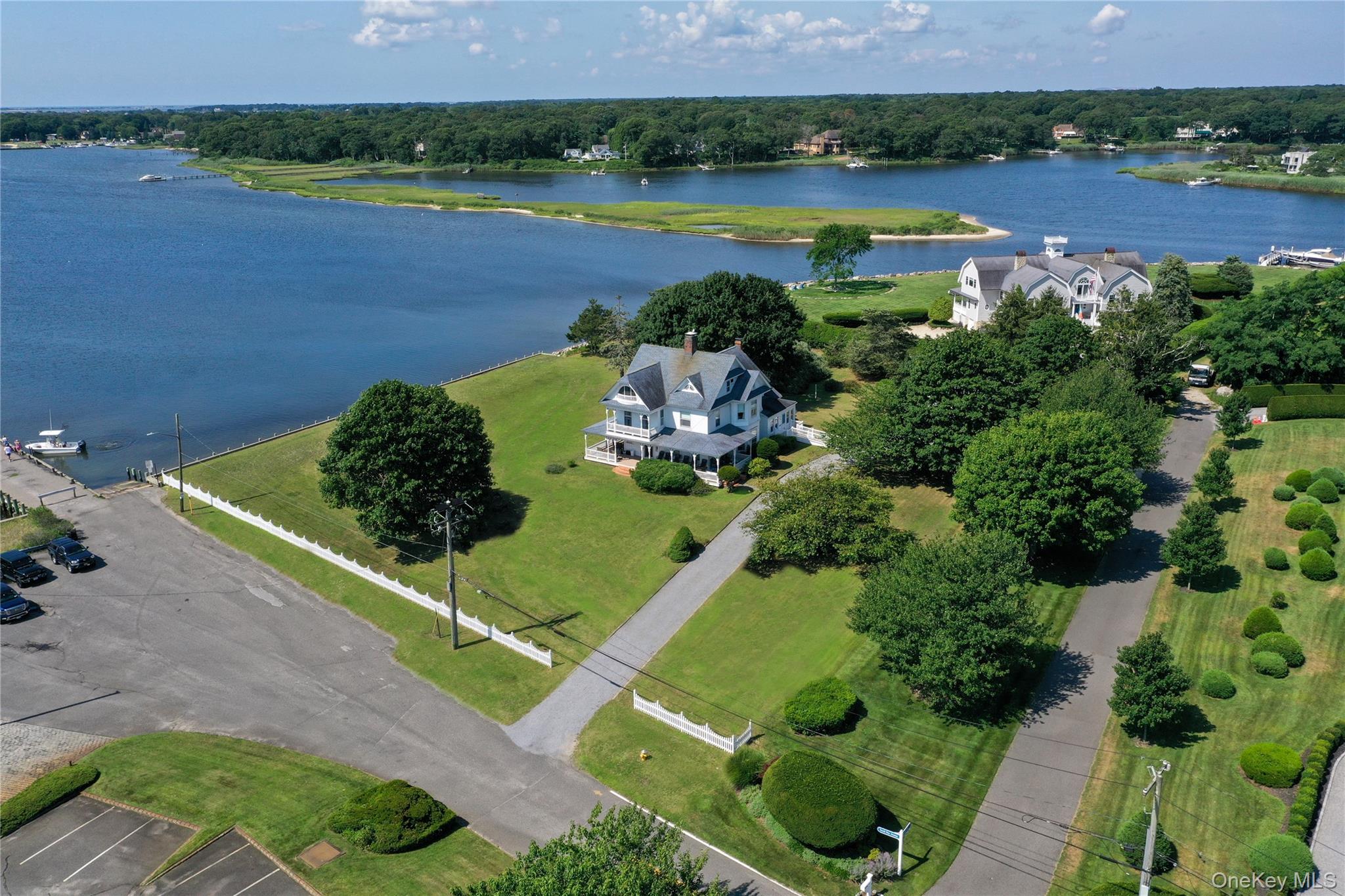 63 S Bay Ave