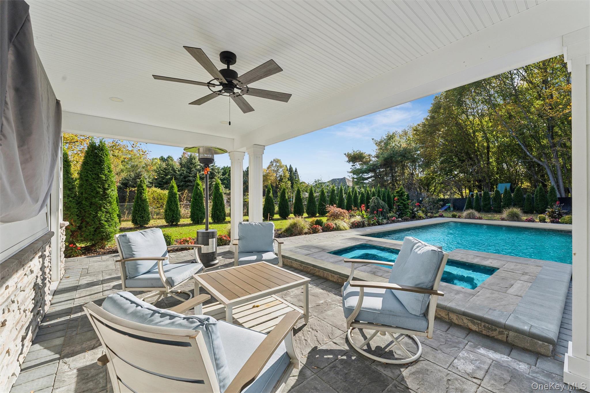 3 Seatuck Cove Circle