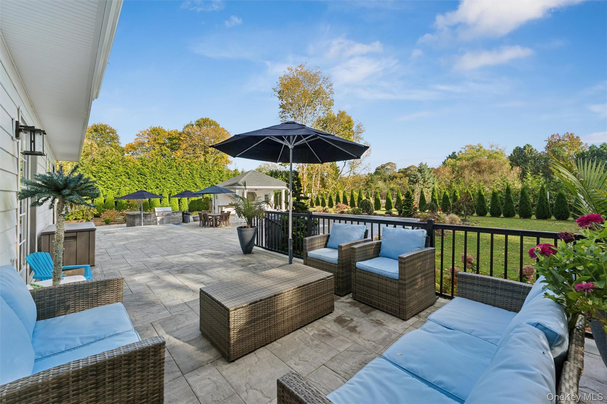 3 Seatuck Cove Circle