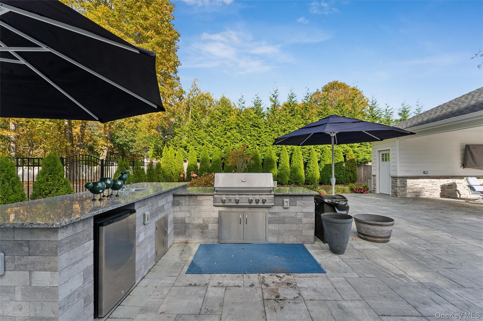 3 Seatuck Cove Circle