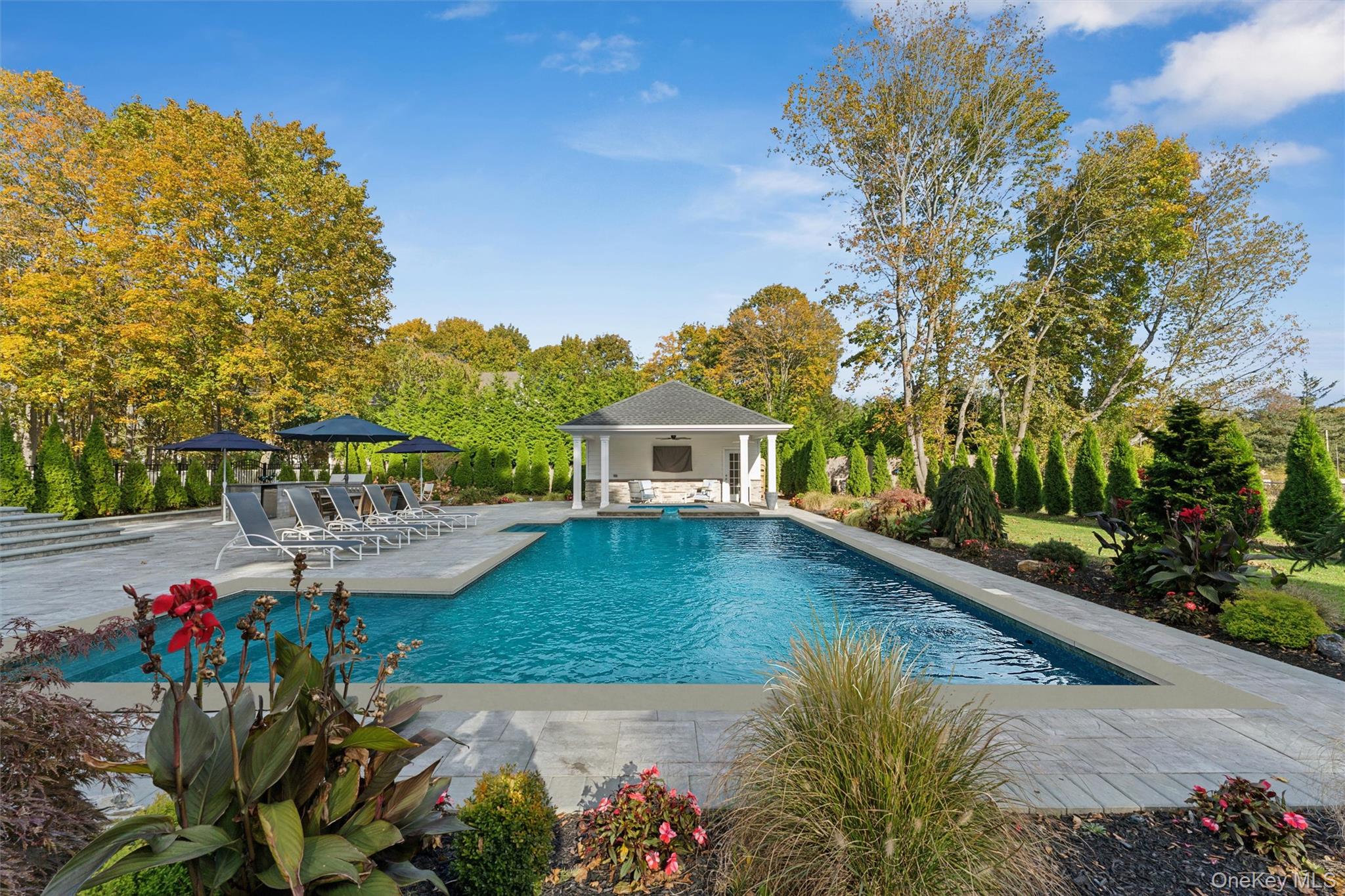 3 Seatuck Cove Circle