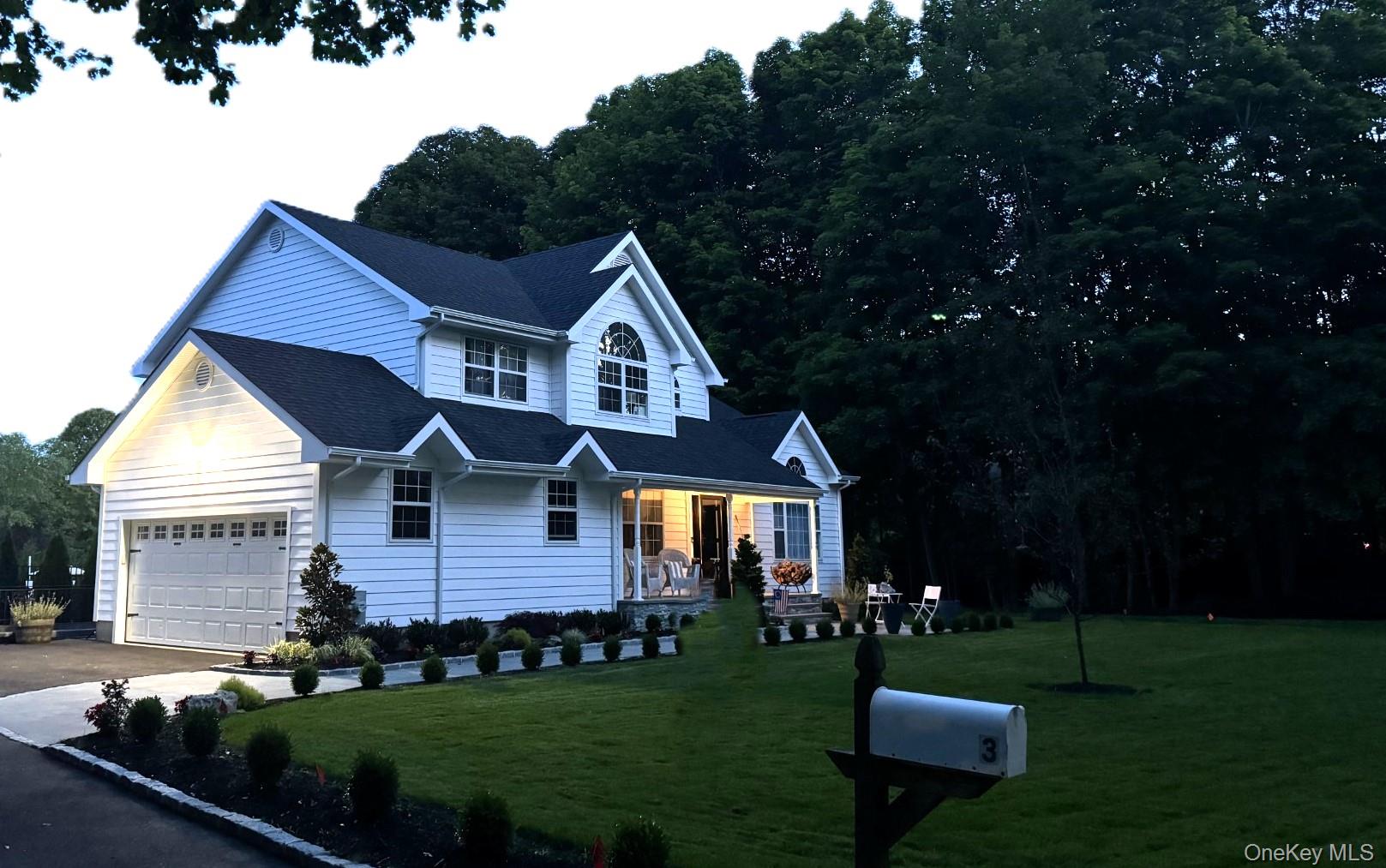 3 Seatuck Cove Circle