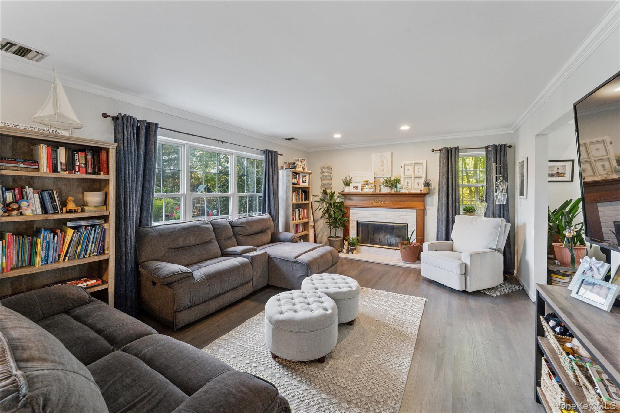 3 Seatuck Cove Circle