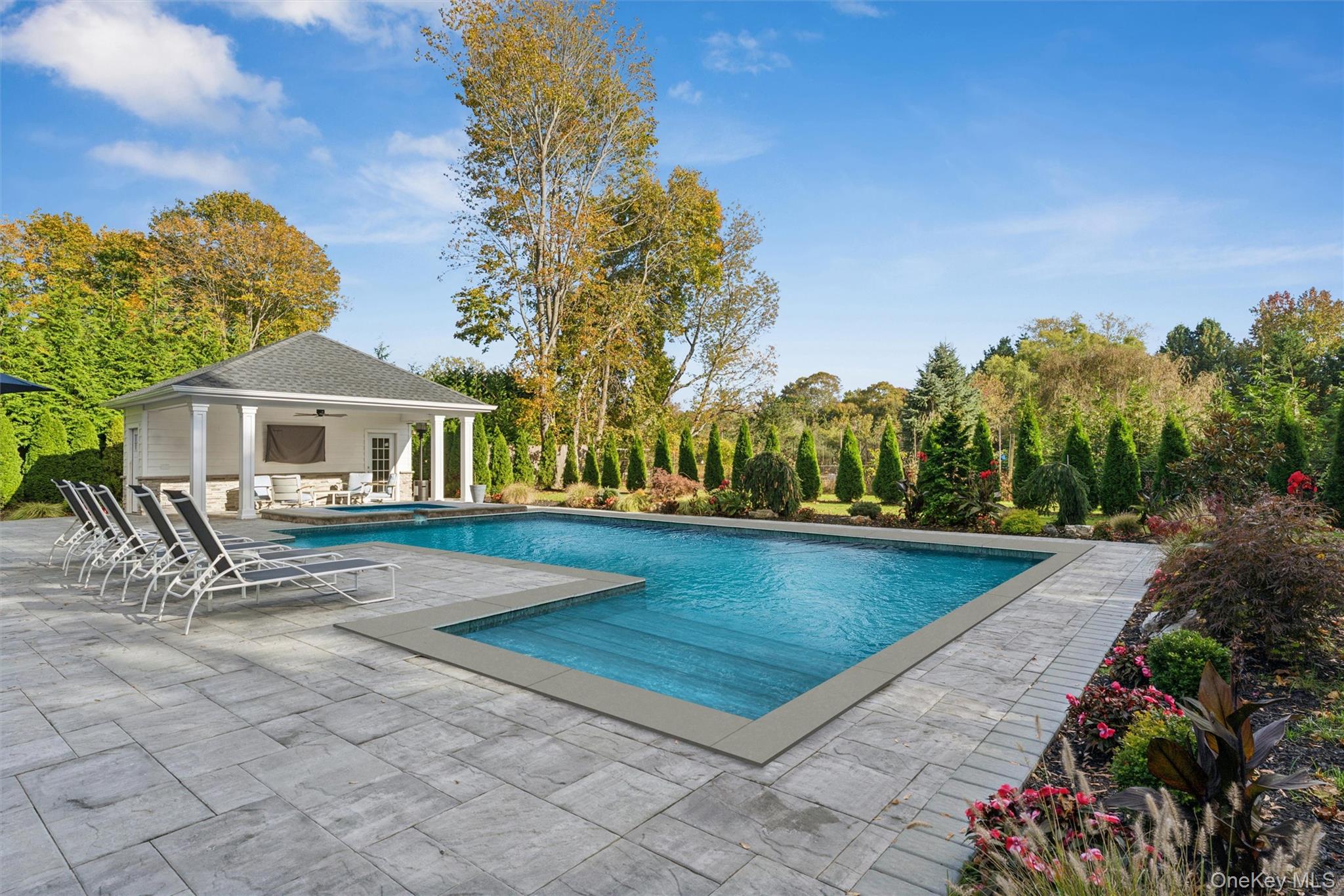 3 Seatuck Cove Circle