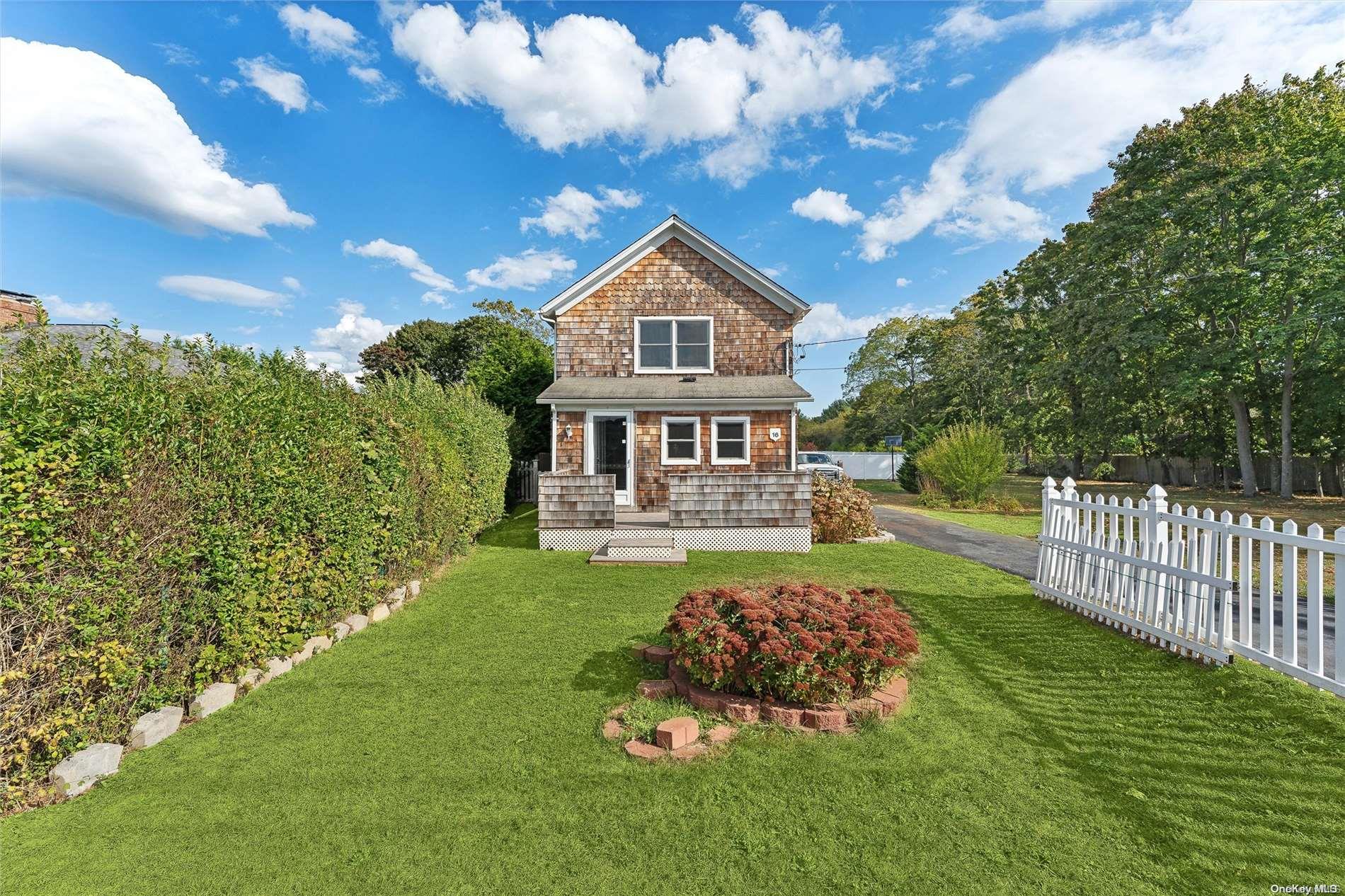 16 Tuttle Avenue