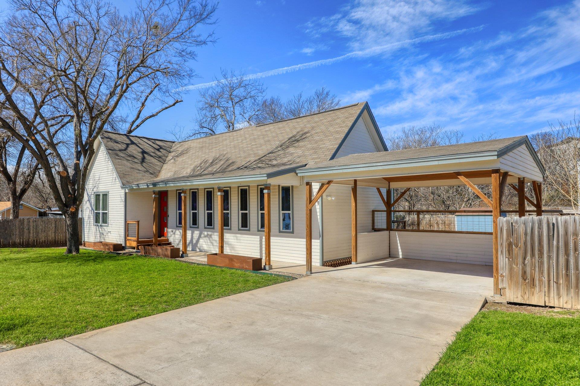 1704 Webberville RD