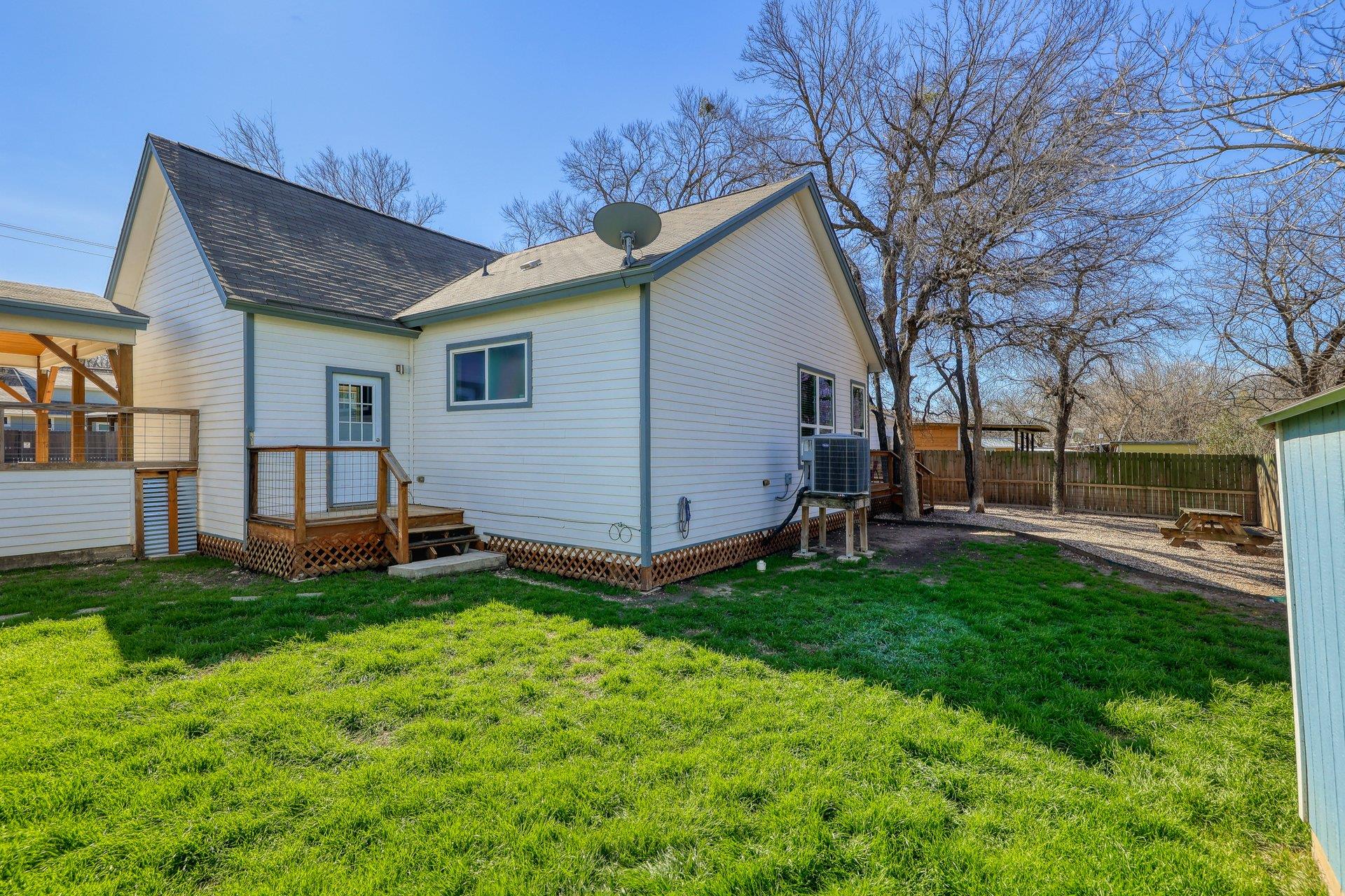 1704 Webberville RD